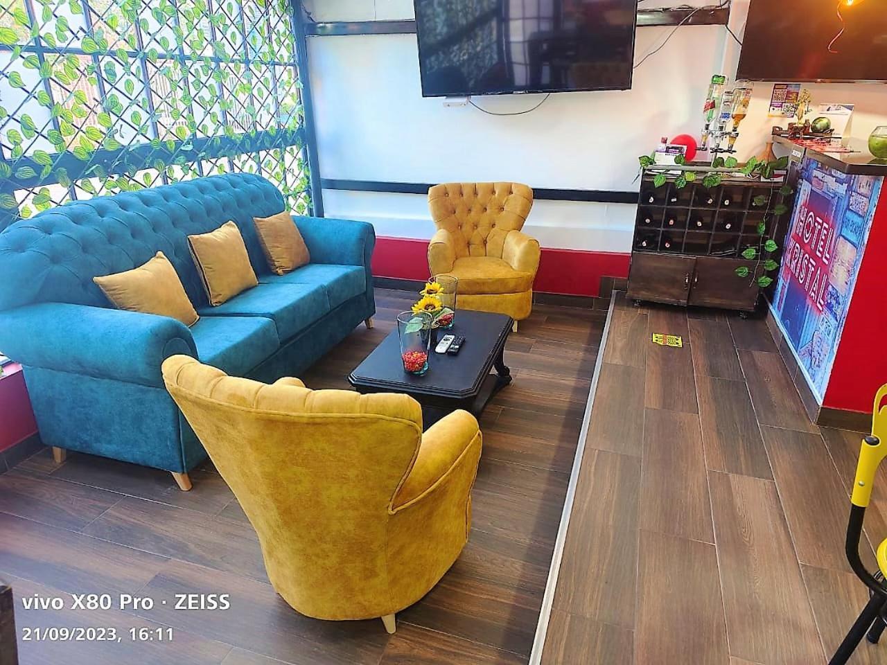 Hotel Kristal Ferial Bogota Buitenkant foto